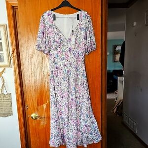 BCBGeneration Floral V-Neck Dress Color Garden Size 14 Nwt